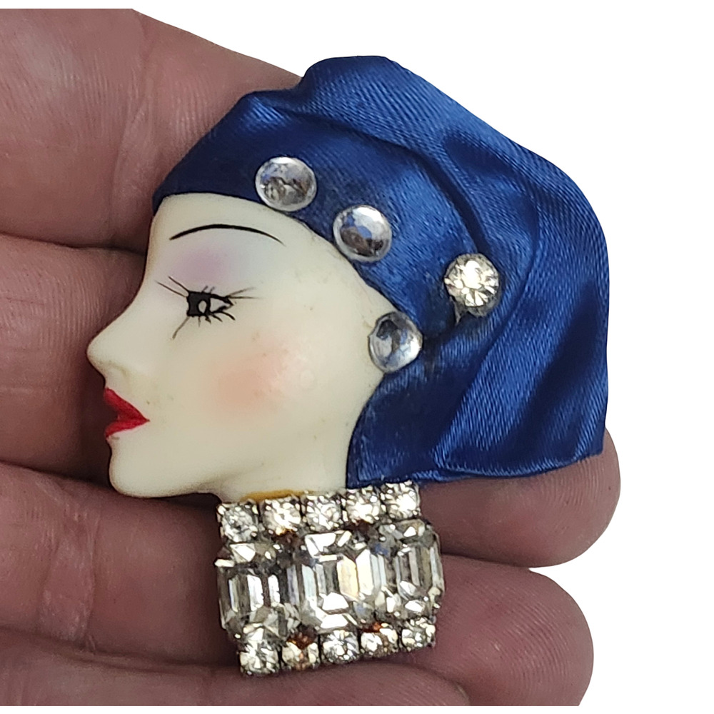 Vtg 1980s Deco Revival Diva Flapper Lady Rhinestone Blue Wrap Pin Brooch - Picture 2 of 3